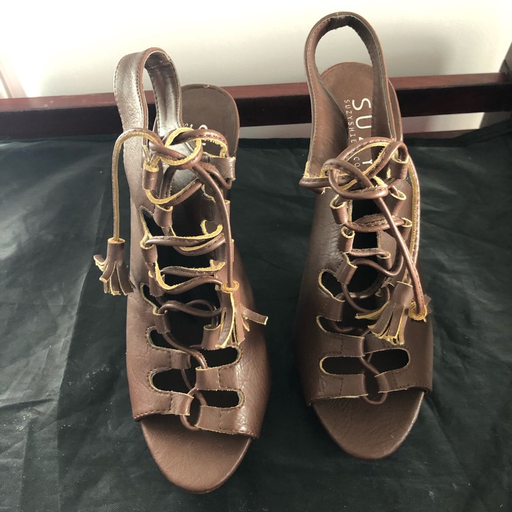Lace up sandals